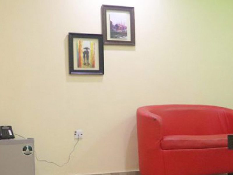 EXECUTIVE SUITES